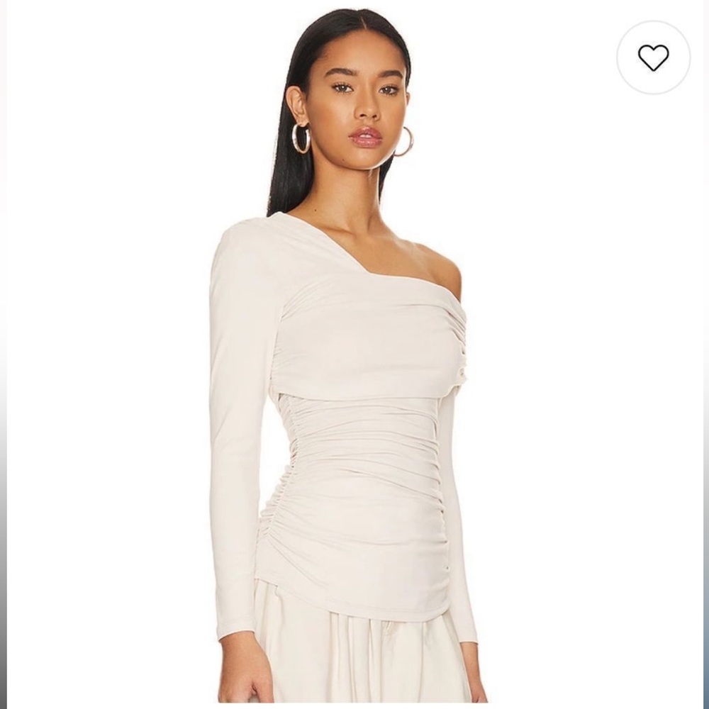 Susana Monaco one arm off the shoulder gathered top in cream size small
